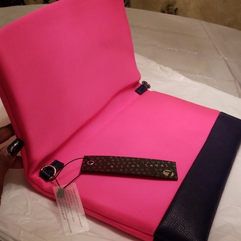 Shoulder bag - Picture 8 of 8